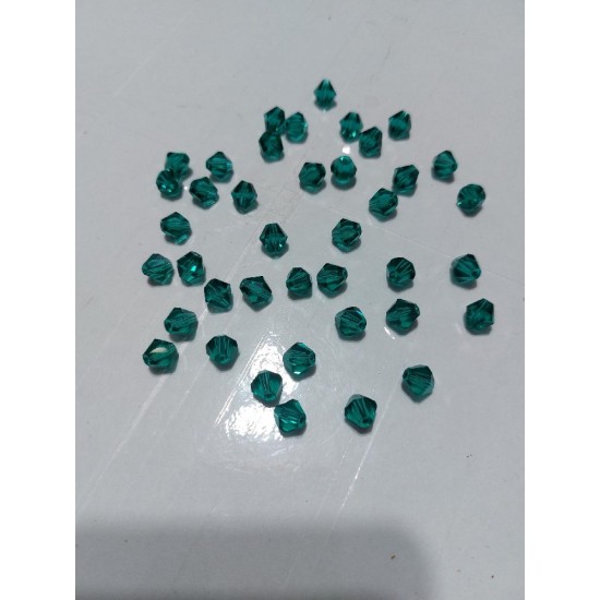 Бусины стеклянные Биконе 8 мм цв. изумрудный, цена за 20 шт